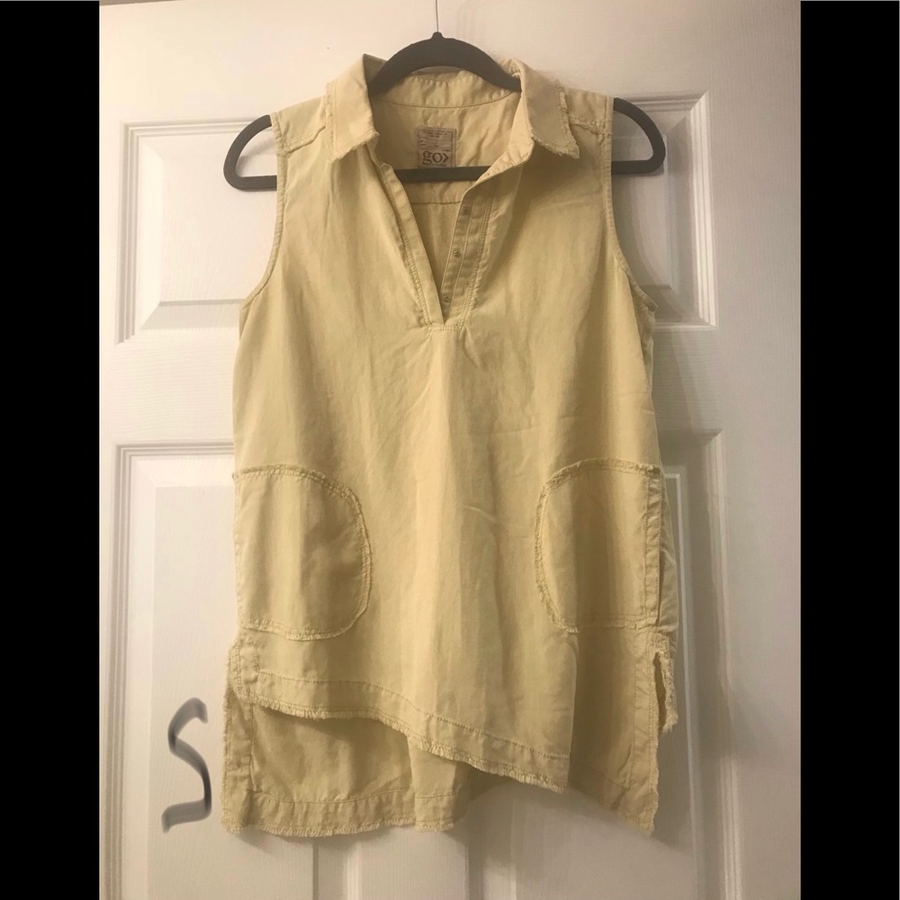 Cut off sleeveless